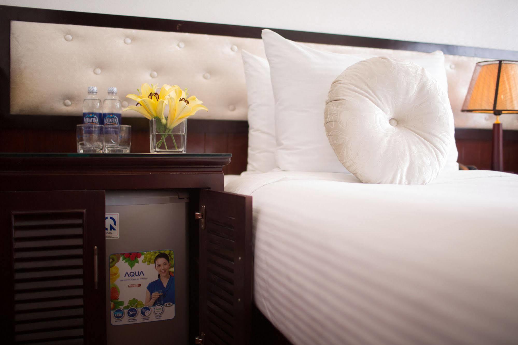 Halong Sapphire Cruises Hotel Ha Long Eksteriør billede