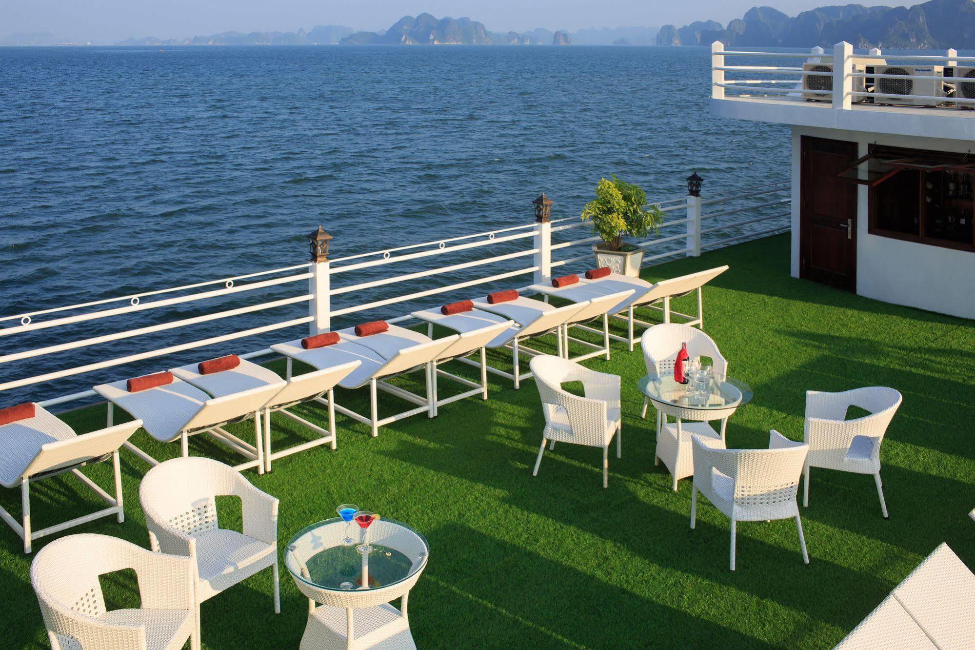 Halong Sapphire Cruises Hotel Ha Long Eksteriør billede