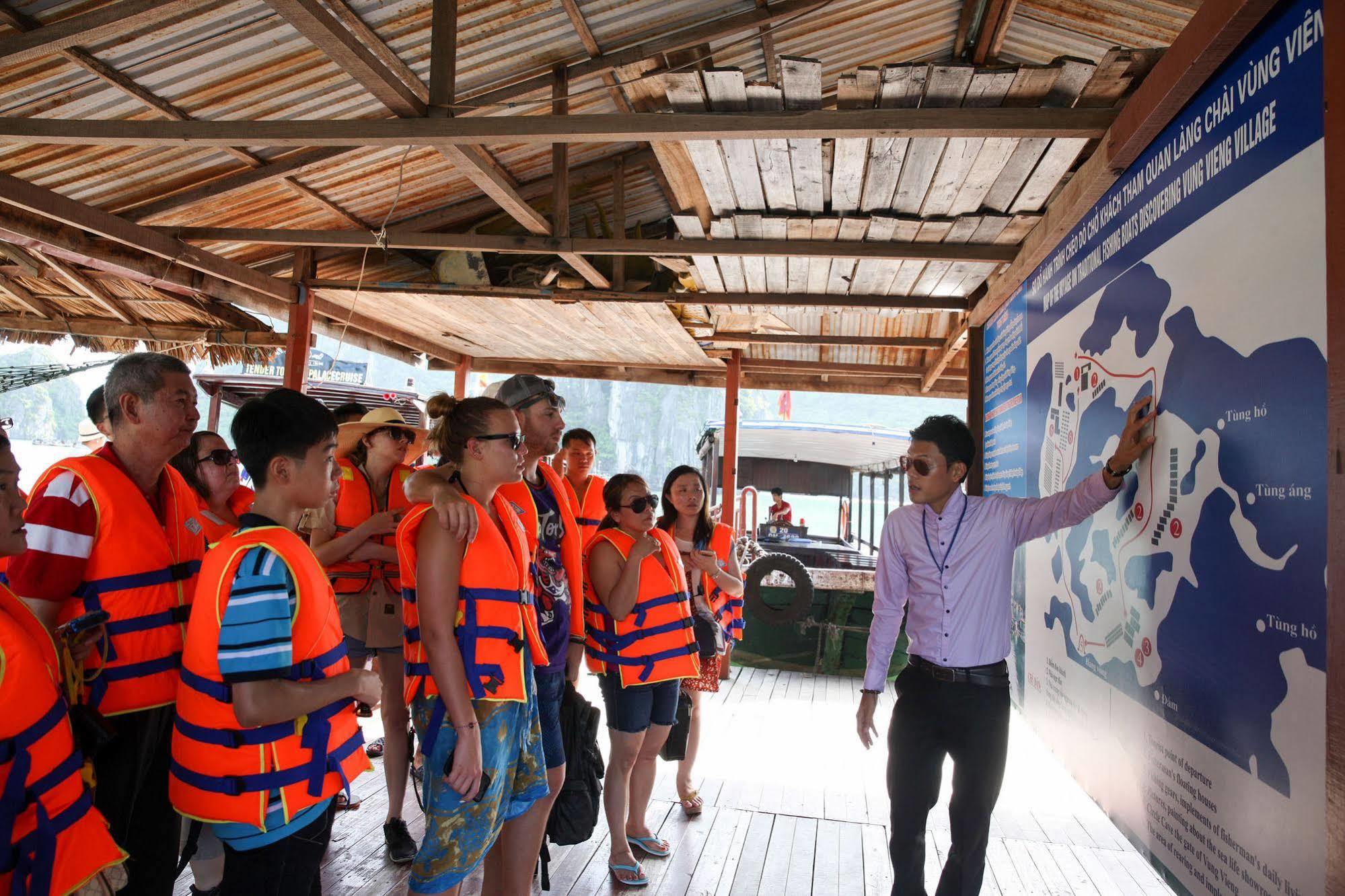 Halong Sapphire Cruises Hotel Ha Long Eksteriør billede