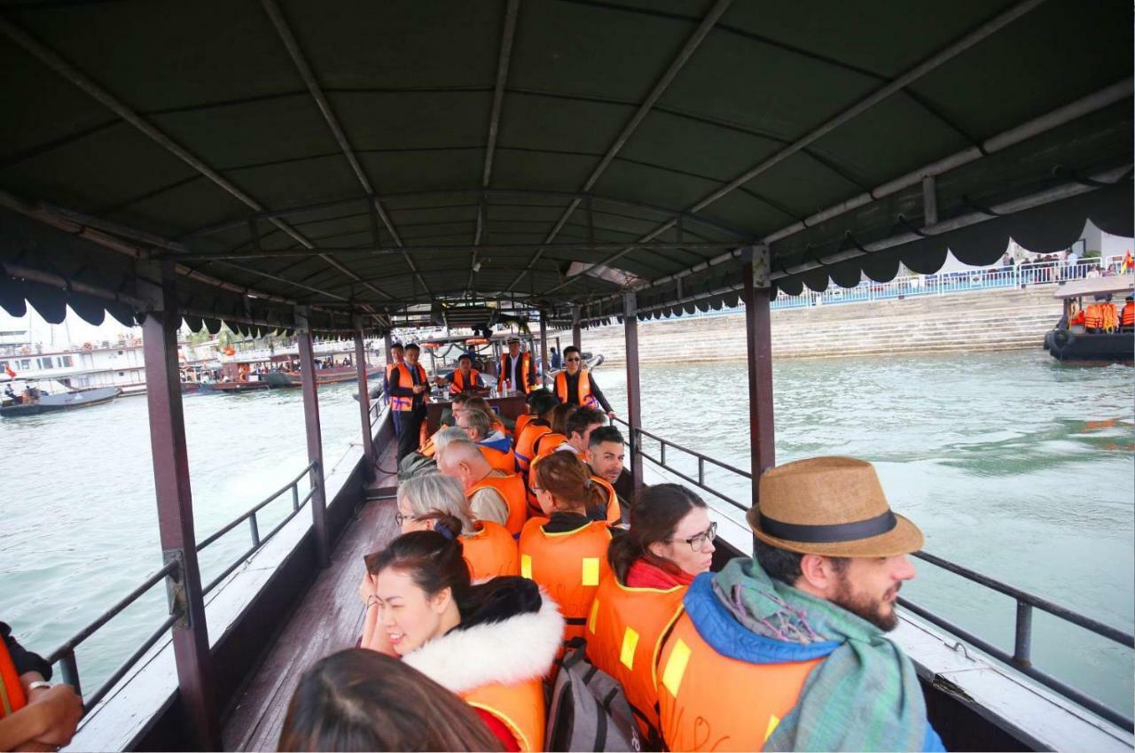 Halong Sapphire Cruises Hotel Ha Long Eksteriør billede